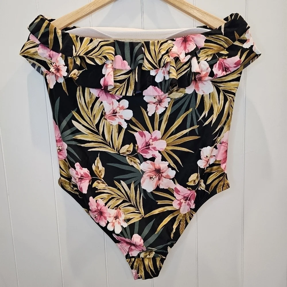 Kona Sol Floral Swimsuit Women's Size 14 Floral Slimming Rouched Beach - Picture 3 of 6